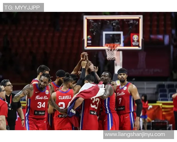 伊朗与波多黎各的较量揭示足球战术与文化的碰撞与融合